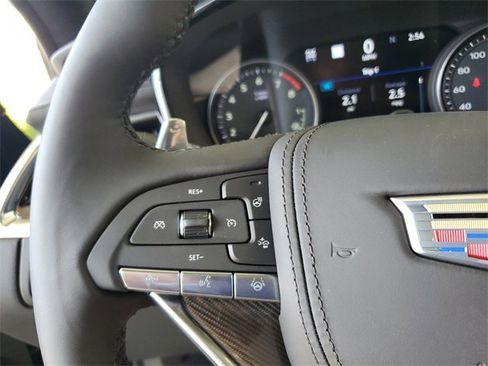 New 2025 Cadillac XT6 Sport w/ Platinum Package image 17