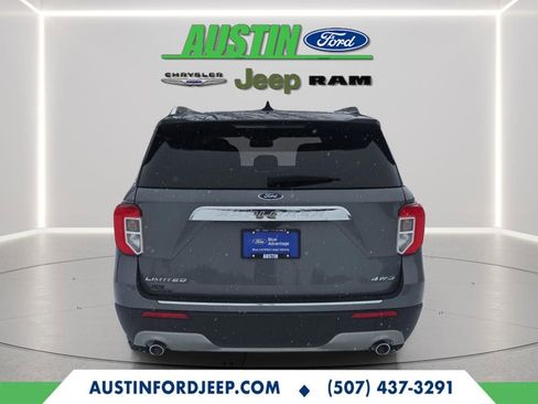 Certified 2023 Ford Explorer Limited image 4