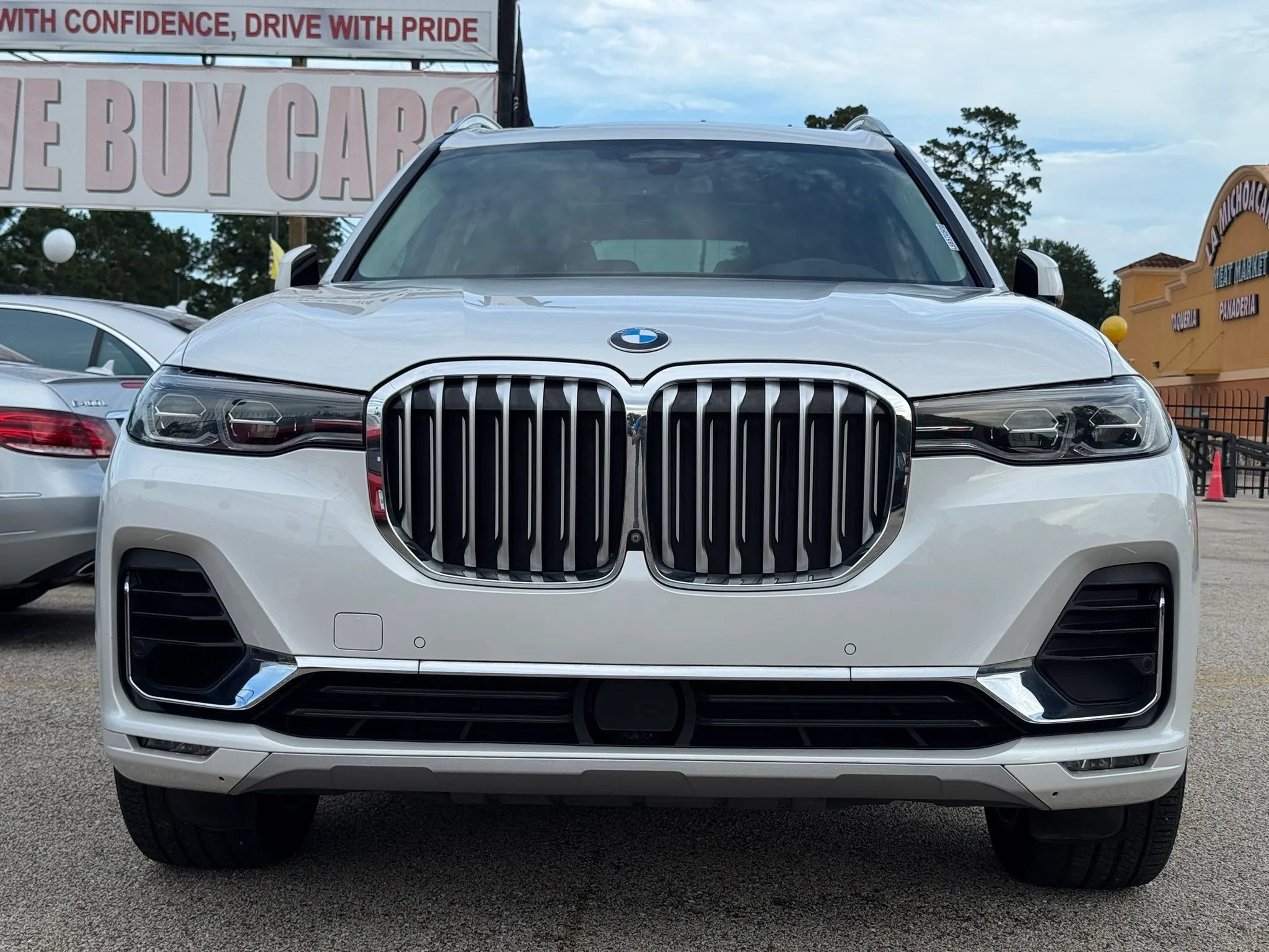 Used 2020 BMW X7 xDrive40i w/ Executive Package AWD/4WD image 4