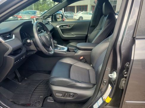 Used 2020 Toyota RAV4 XSE image 15