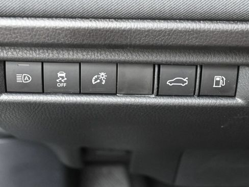 Used 2026 Toyota Camry LE FWD image 13