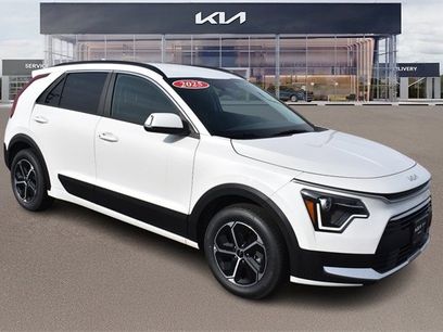 New 2025 Kia Niro EX