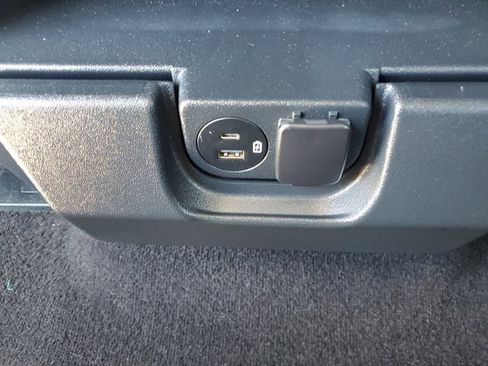 Used 2021 Ford F150 XLT w/ Equipment Group 302A High image 17