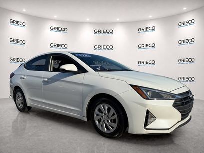 Used 2020 Hyundai Elantra SE w/ Cargo Package (C1)