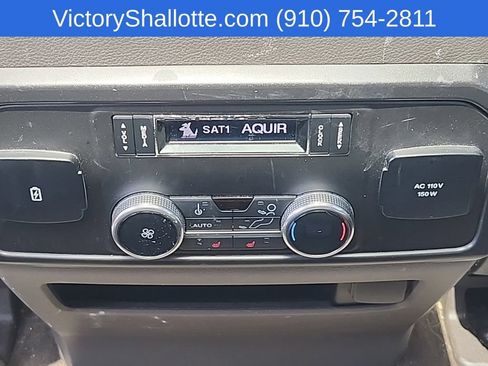 Used 2019 Ford Expedition Limited w/ Equipment Group 302A AWD/4WD image 25