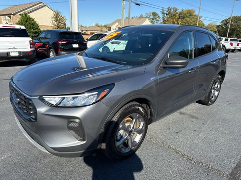 Used 2025 Ford Escape ST-Line image 4