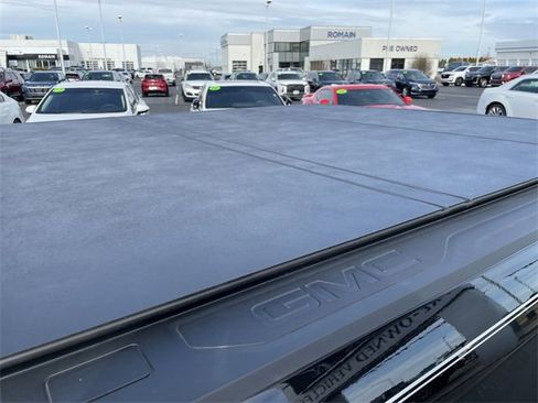 Used 2024 GMC Sierra 1500 Denali Ultimate image 9