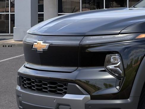 New 2026 Chevrolet Silverado EV LT AWD/4WD image 13