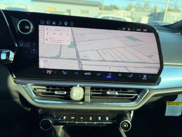 Used 2025 Chevrolet Equinox EV LT w/ Convenience Package FWD image 8