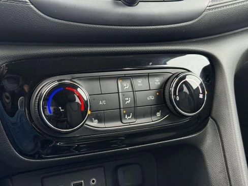 Used 2022 Buick Encore GX Preferred w/ Cold Weather Comfort Package image 23