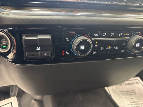 Used 2023 Chevrolet Silverado 1500 LT w/ Z71 Off-Road Package image 31