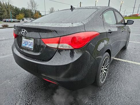 Used 2013 Hyundai Elantra GLS w/ Preferred Pkg image 3