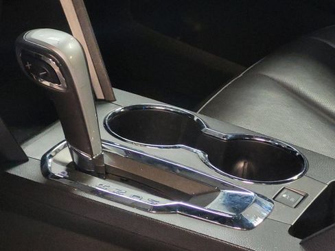 Used 2015 Chevrolet Equinox LTZ image 26