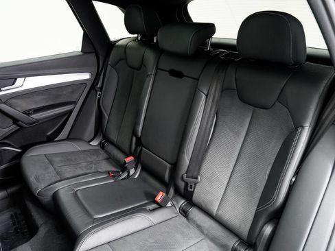 Used 2021 Audi SQ5 Prestige w/ Prestige Package AWD/4WD image 25