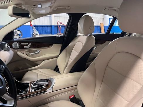 Used 2015 Mercedes-Benz C 300 4MATIC Sedan image 23