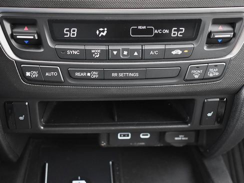 Used 2024 Honda Passport TrailSport image 10