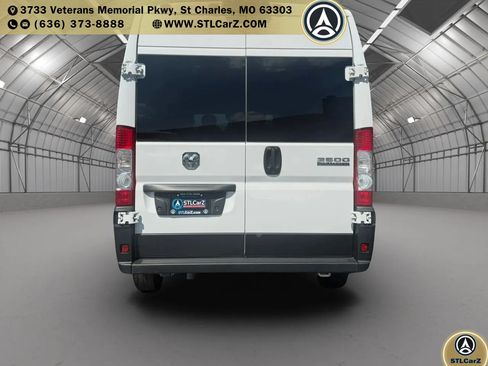 Used 2023 RAM ProMaster 2500 FWD image 4