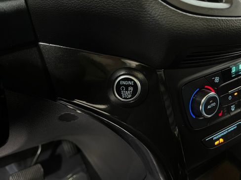 Used 2017 Ford Escape Titanium image 22