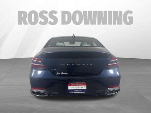 Used 2025 Genesis G70 2.5T RWD image 5