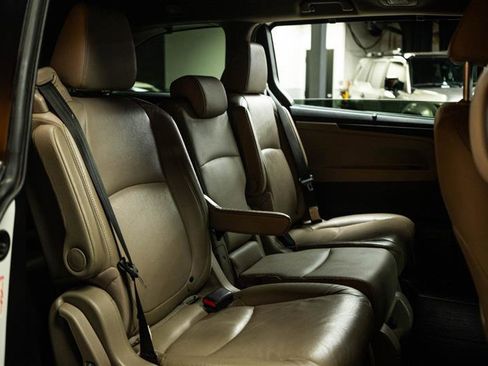 Used 2019 Honda Odyssey EX-L image 13