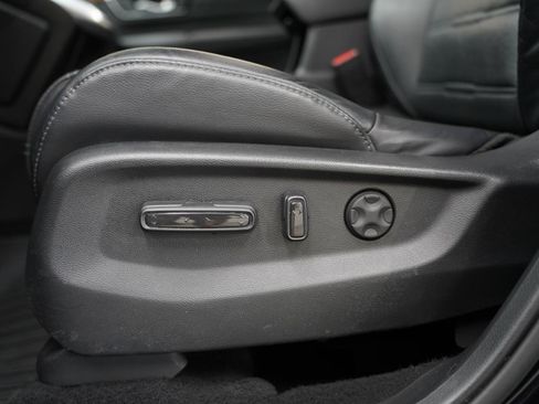 Used 2022 Honda CR-V Touring image 27