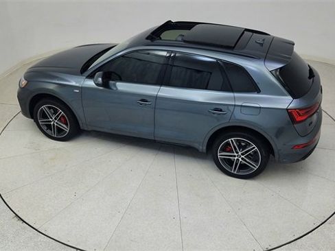 Used 2024 Audi Q5 e Prestige w/ Prestige Package image 85