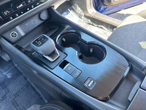 Used 2023 Nissan Rogue SV FWD image 17