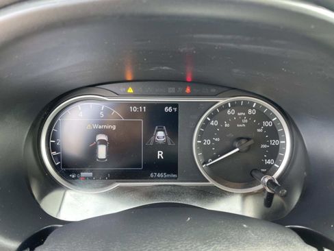 Used 2020 Nissan Kicks SV FWD image 29