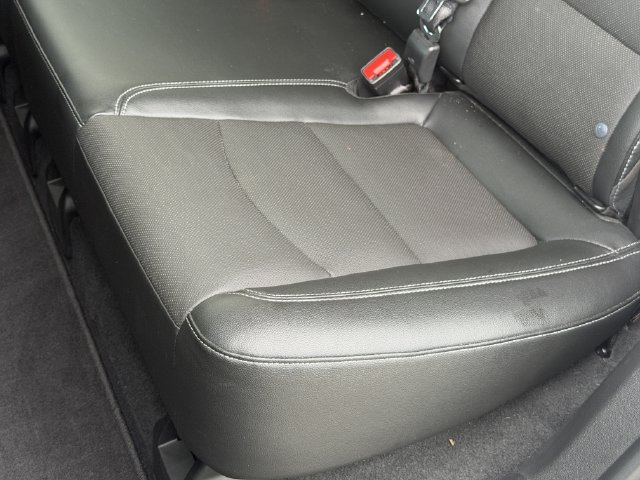 Used 2023 GMC Terrain SLT w/ Tech Package FWD image 24
