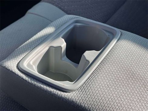 Used 2013 Toyota Camry LE image 17