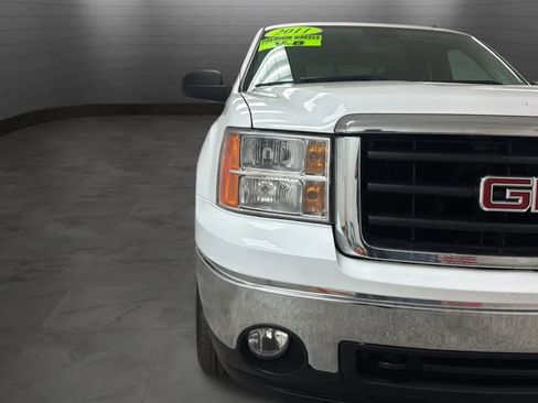 Used 2011 GMC Sierra 1500 SLE w/ Power Tech Package RWD image 29