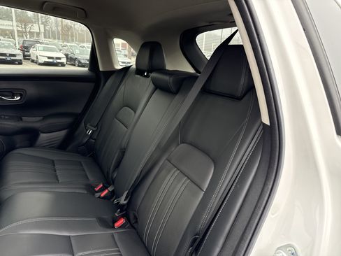 Certified 2023 Honda HR-V EX-L image 32