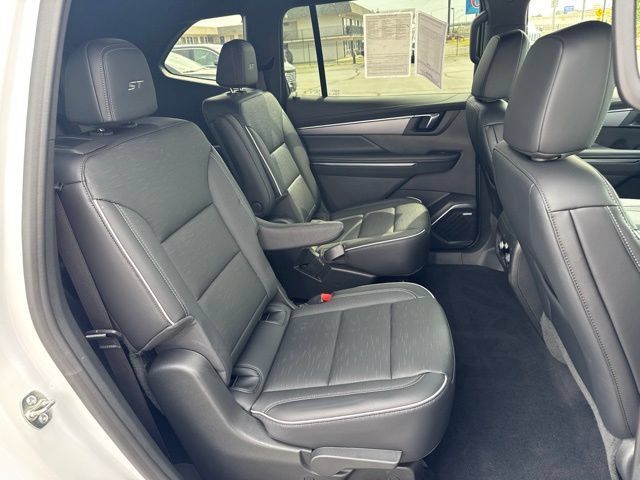 Used 2026 Buick Enclave Sport Touring AWD/4WD image 21