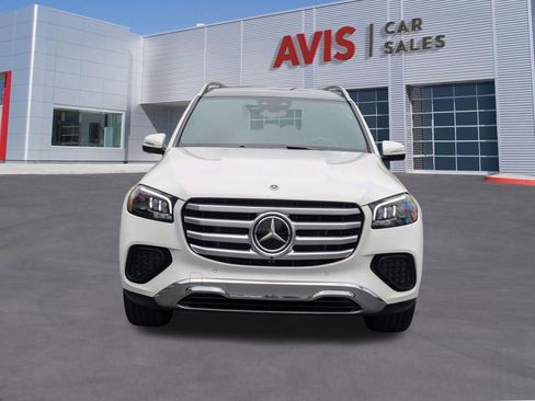 Used 2025 Mercedes-Benz GLS 450 4MATIC image 2