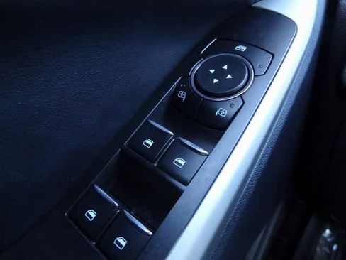 Certified 2022 Ford Explorer XLT w/ Equipment Group 202A image 21