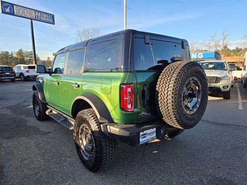 Used 2025 Ford Bronco Badlands image 7