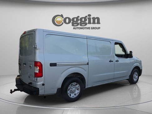 Used 2014 Nissan NV 3500 SV w/ Technology Package image 5
