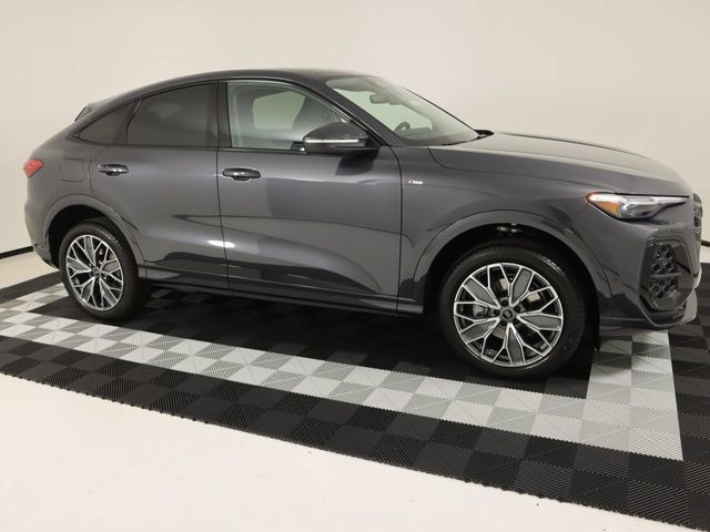 New 2026 Audi Q5 Premium Plus AWD/4WD image 6