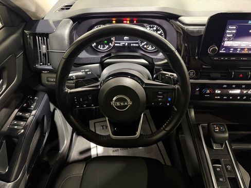Used 2022 Nissan Pathfinder SV FWD image 24
