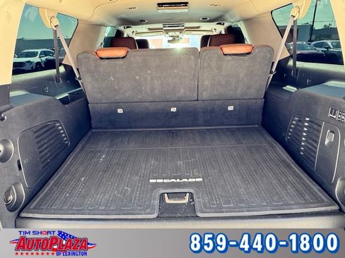Used 2020 Cadillac Escalade ESV Premium Luxury AWD/4WD image 26