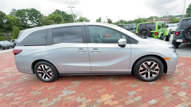 Certified 2025 Honda Odyssey EX-L image 2
