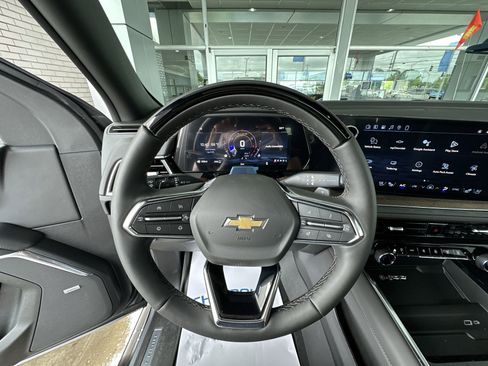 New 2026 Chevrolet Tahoe High Country AWD/4WD image 12
