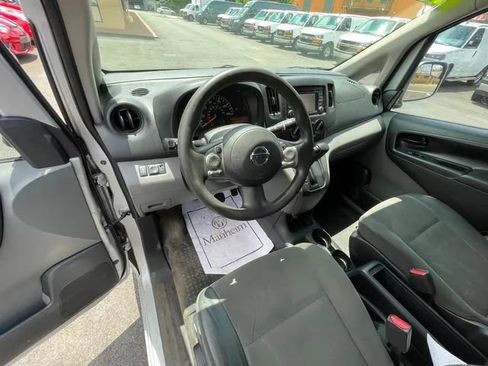 Used 2017 Nissan NV200 SV w/ Technology Package image 11