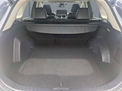 Used 2021 Toyota RAV4 XLE Premium FWD image 12