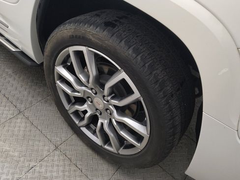 Used 2022 GMC Terrain Denali w/ Denali Premium Package AWD/4WD image 31