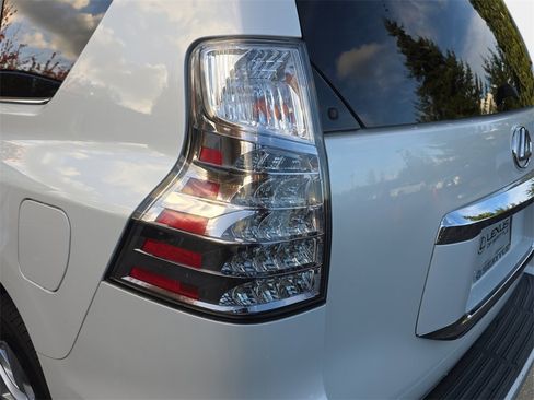 Used 2015 Lexus GX 460 460 image 36