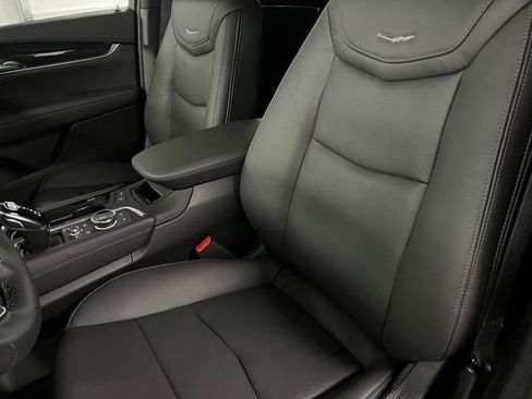 New 2026 Cadillac XT5 Premium Luxury w/ LPO, Floor Liner Package image 15