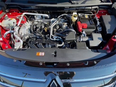 New 2025 Mitsubishi Outlander SE image 32