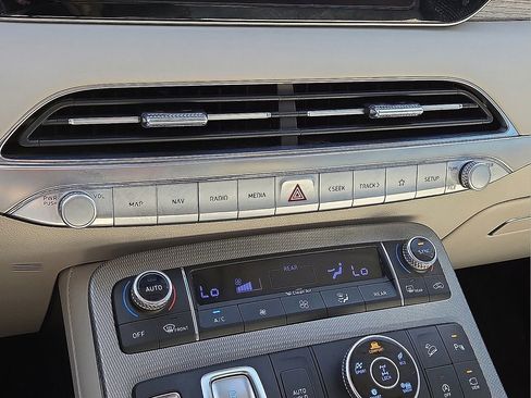 Used 2022 Hyundai Palisade Calligraphy image 28