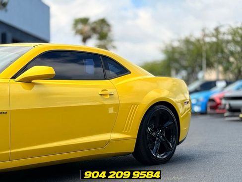 Used 2015 Chevrolet Camaro LS RWD image 3